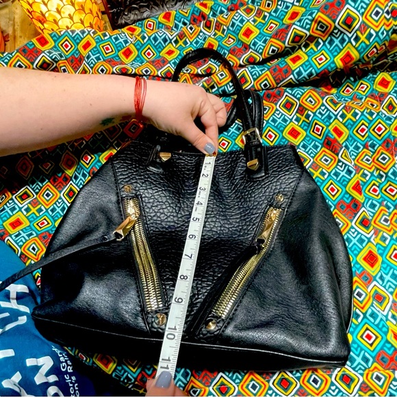 JESSICA SIMPSON small black handbag✨ - Picture 9 of 11